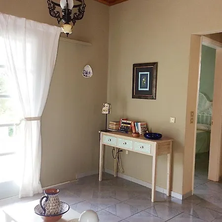 Mihaila Seaside: 2 Bedroom Kefalonia Vakantiehuis *
