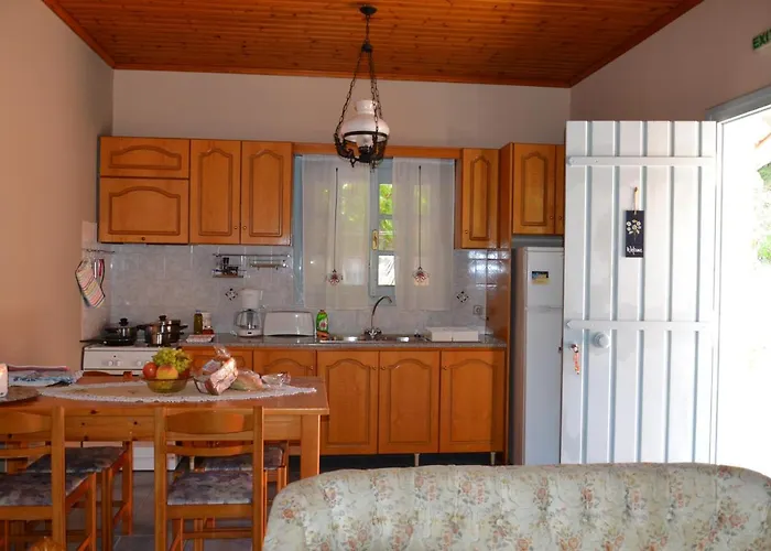 Mihaila Seaside: 2 Bedroom Kefalonia Holiday home Spartia (Kefalonia)