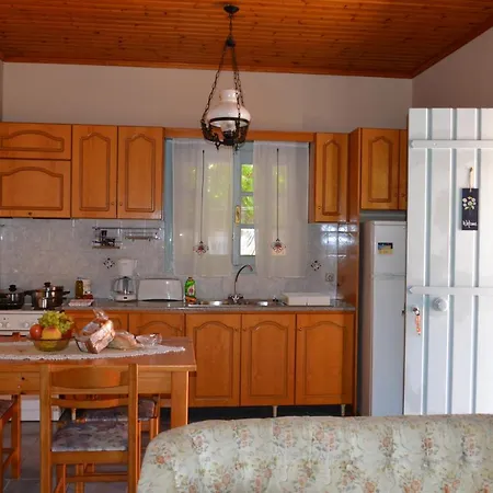Mihaila Seaside: 2 Bedroom Kefalonia Hébergement de vacances Spartià